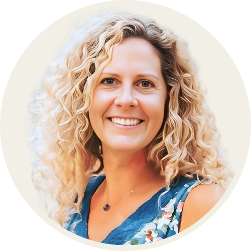 Professional headshot of Monique Masters, bookkeeping team member at Accounting Therapy, supporting small business financial organization and QuickBooks management